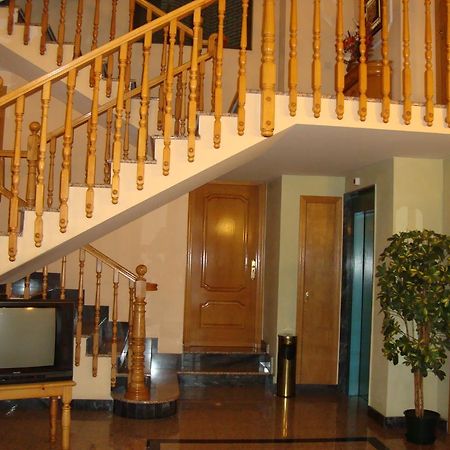 Hostal Universal Benavente Ngoại thất bức ảnh