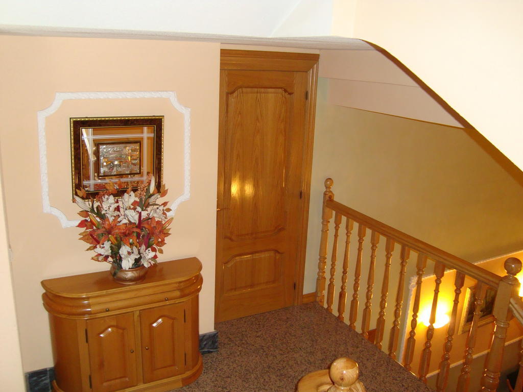 Hostal Universal Benavente Ngoại thất bức ảnh